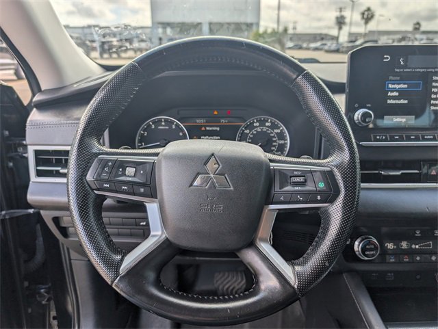Used 2022 Mitsubishi Outlander SEL image 14