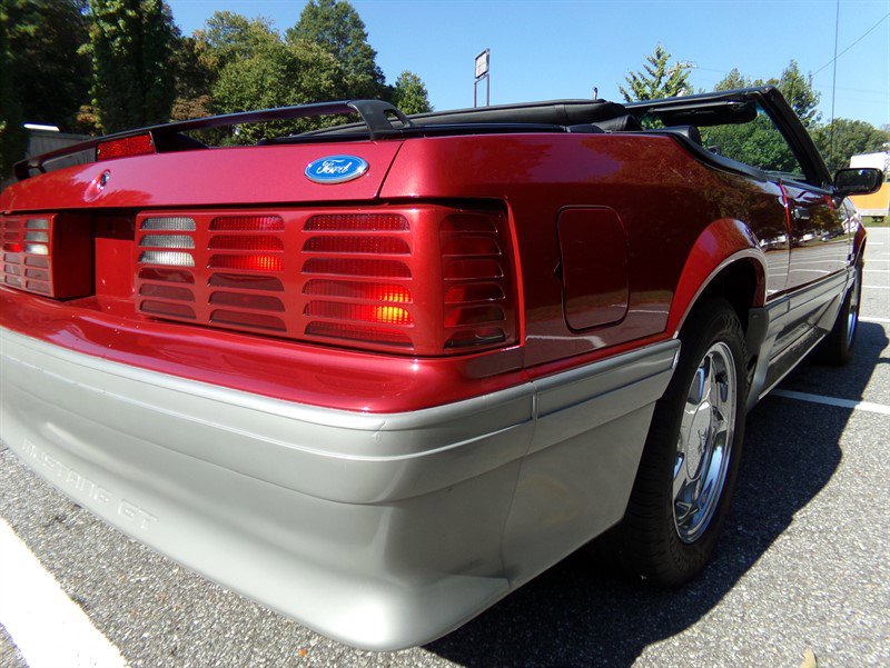 Used 1991 Ford Mustang GT RWD image 3