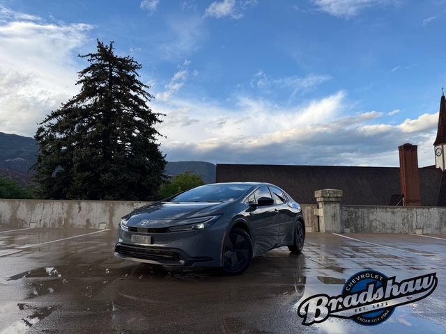 Used 2025 Toyota Prius LE