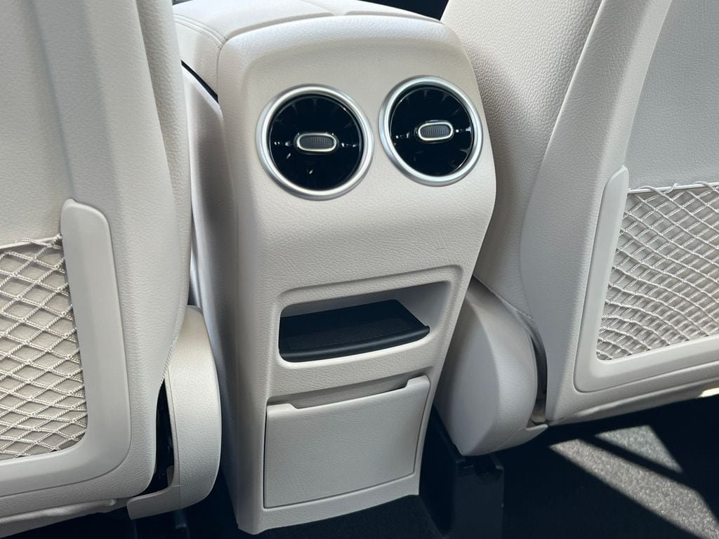 New 2026 Mercedes-Benz GLA 250 4MATIC image 32
