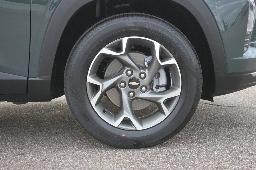 New 2026 Chevrolet Trax LT w/ Driver Confidence Package image 4