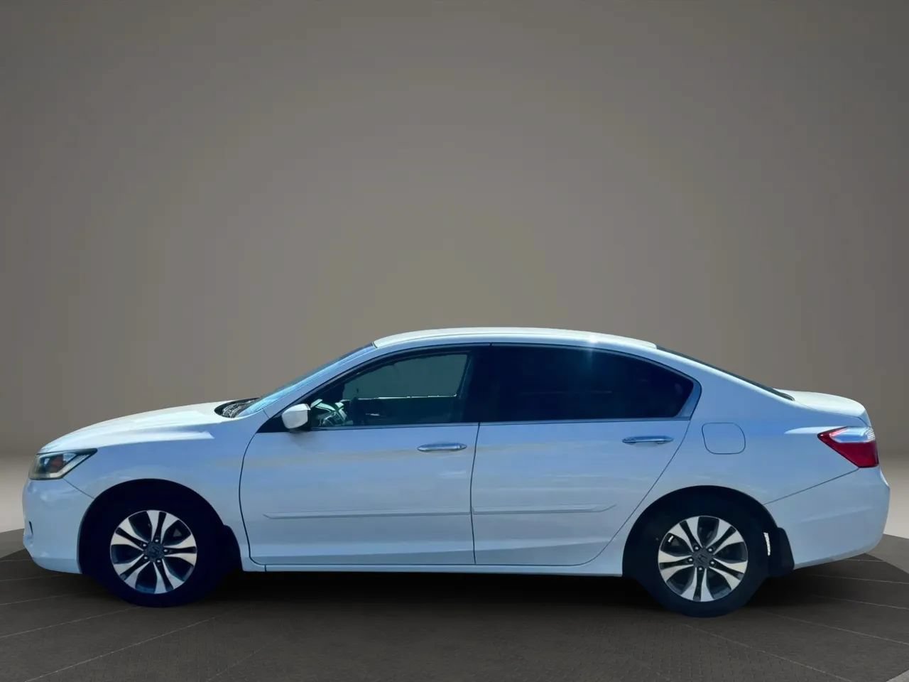 Used 2014 Honda Accord LX image 3