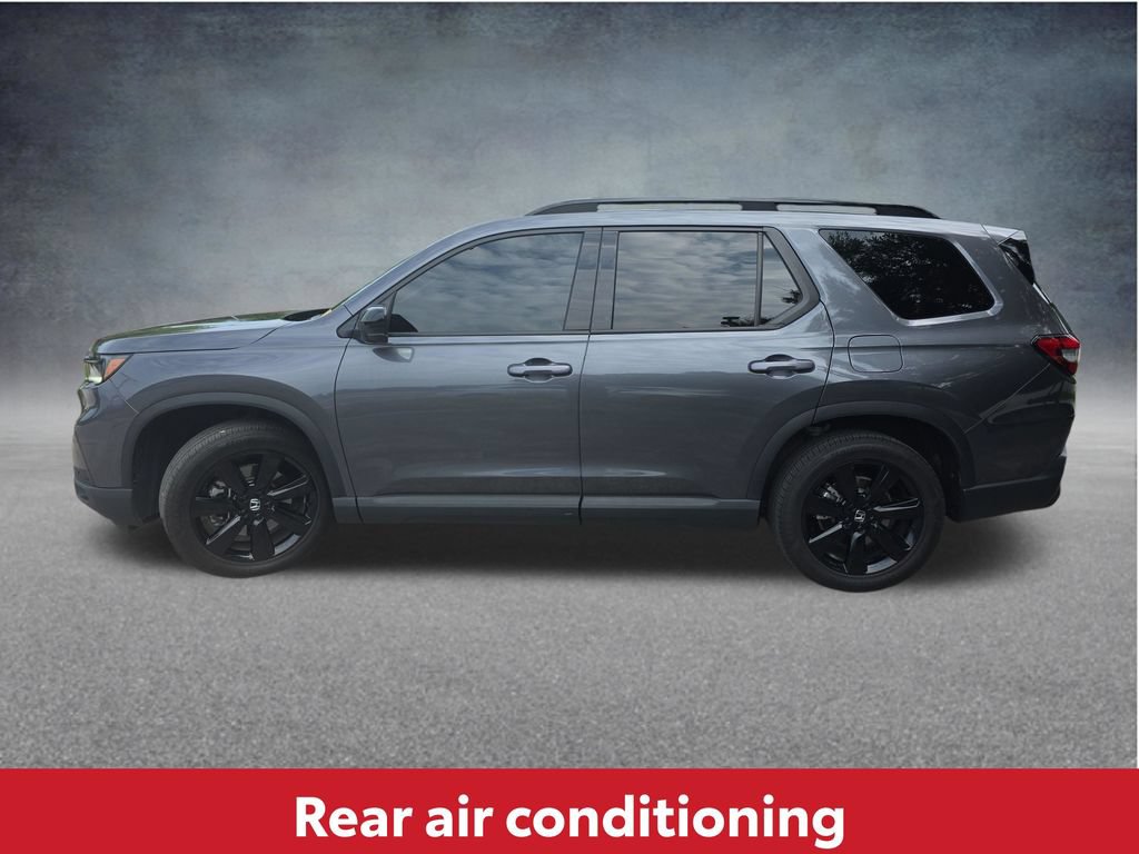 Used 2025 Honda Pilot Black Edition image 9