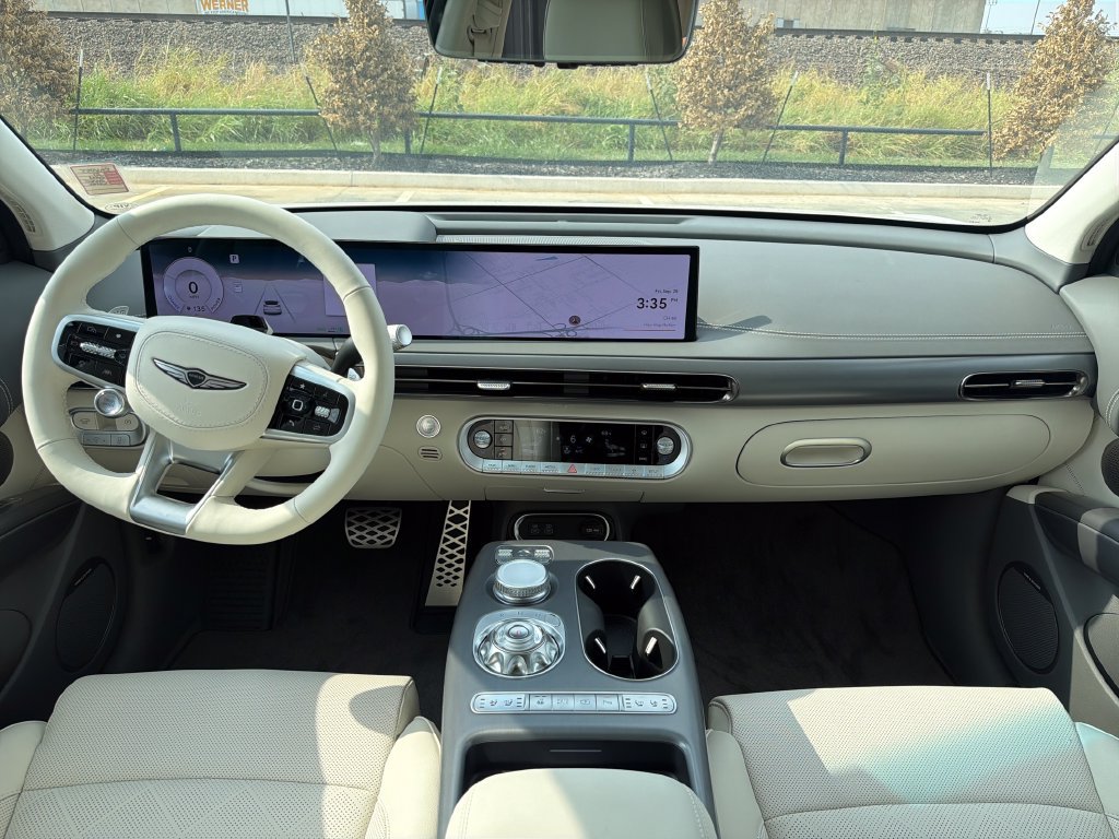 New 2027 Genesis GV60 Prestige AWD/4WD image 15