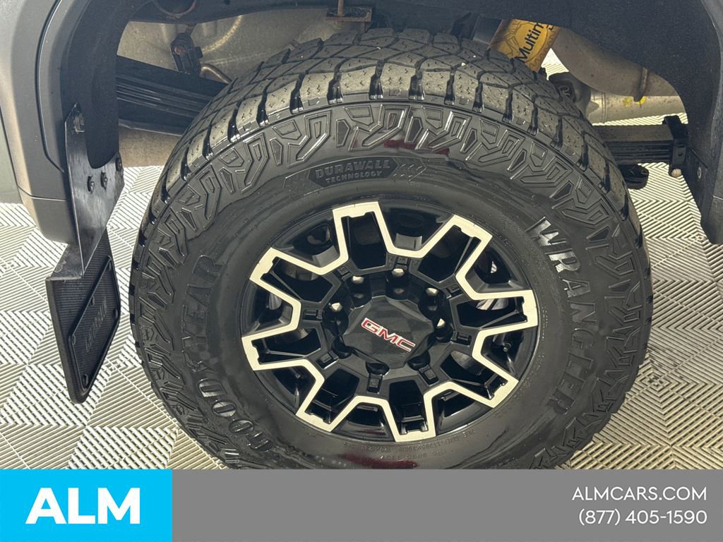 Used 2024 GMC Sierra 2500 AT4X AWD/4WD image 21
