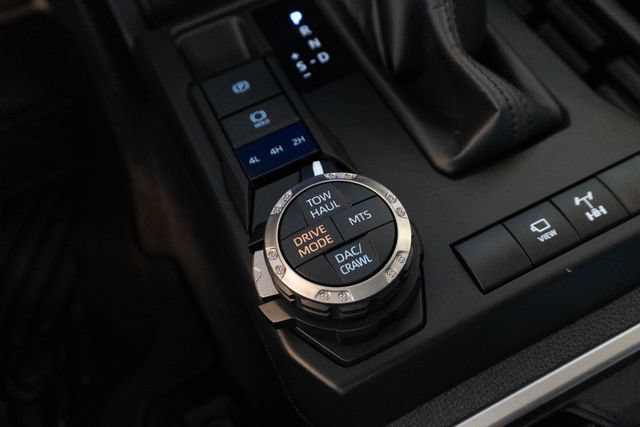 Used 2025 Toyota 4Runner TRD Off-Road Premium AWD/4WD image 38