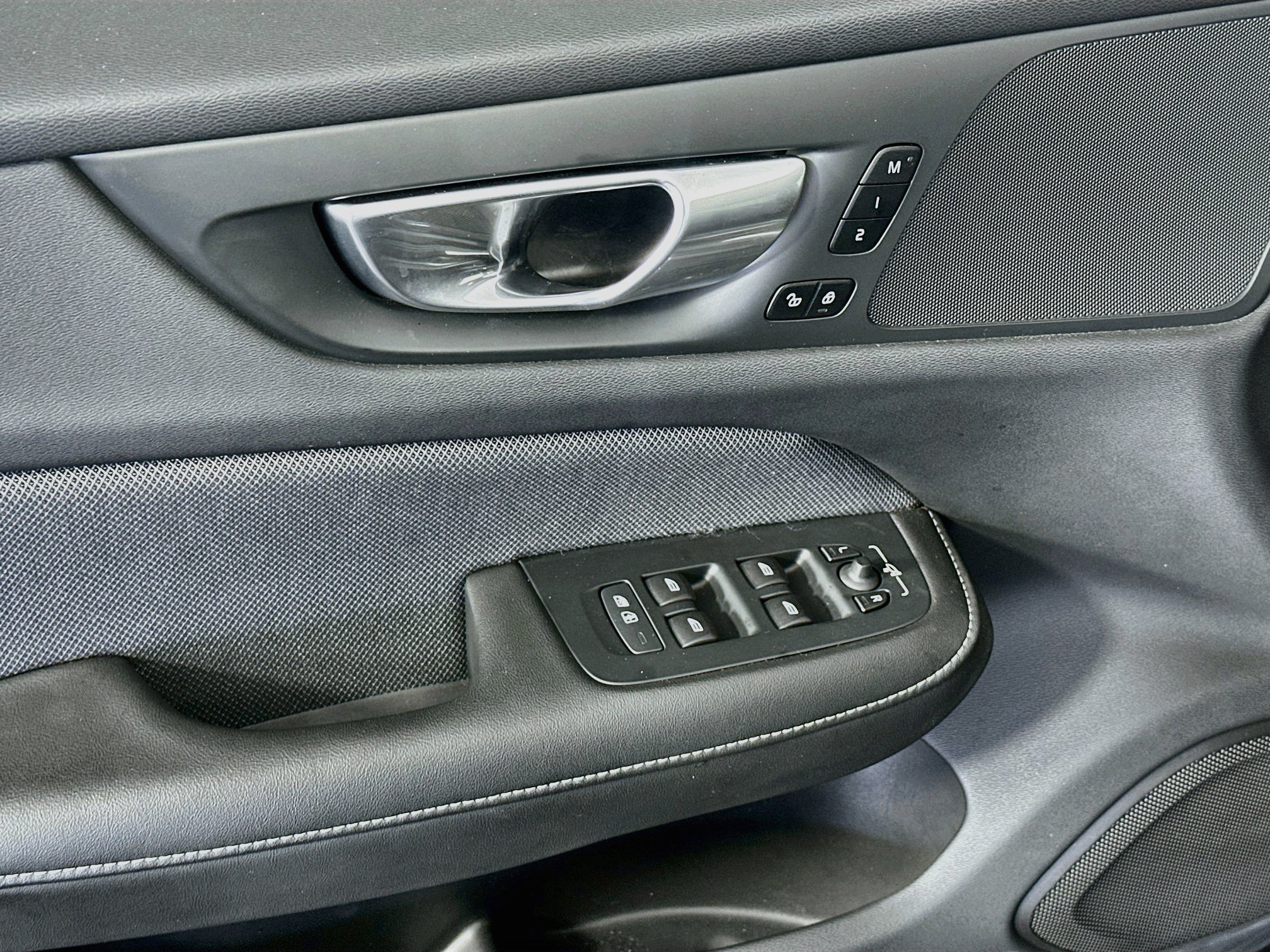 Used 2024 Volvo S60 B5 Plus w/ Protection Package Premier FWD image 15
