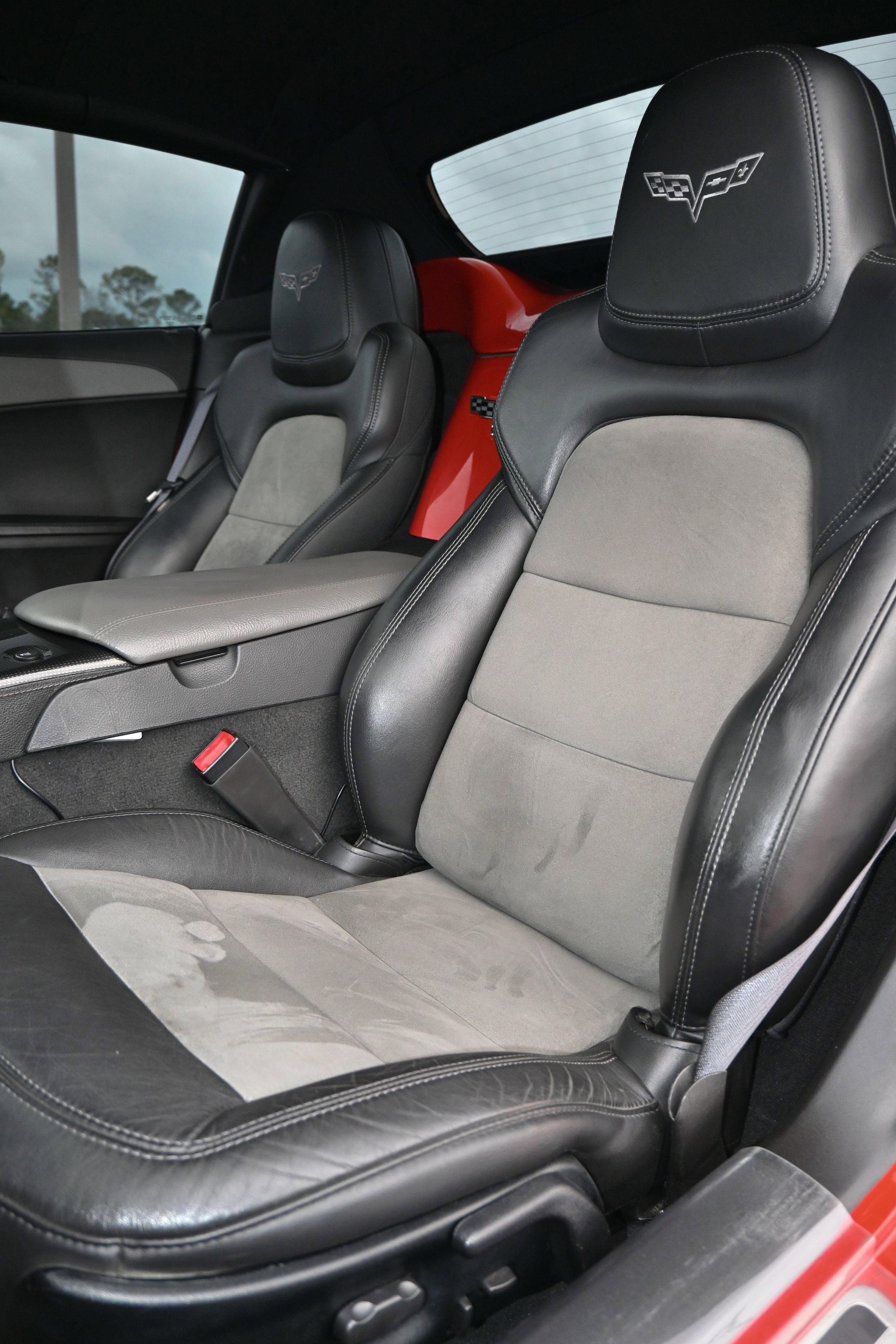 Used 2013 Chevrolet Corvette Convertible w/ 4LT Preferred Equipment Group image 17