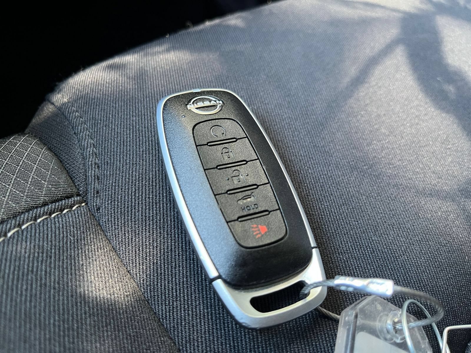 Used 2025 Nissan Pathfinder SV FWD image 21