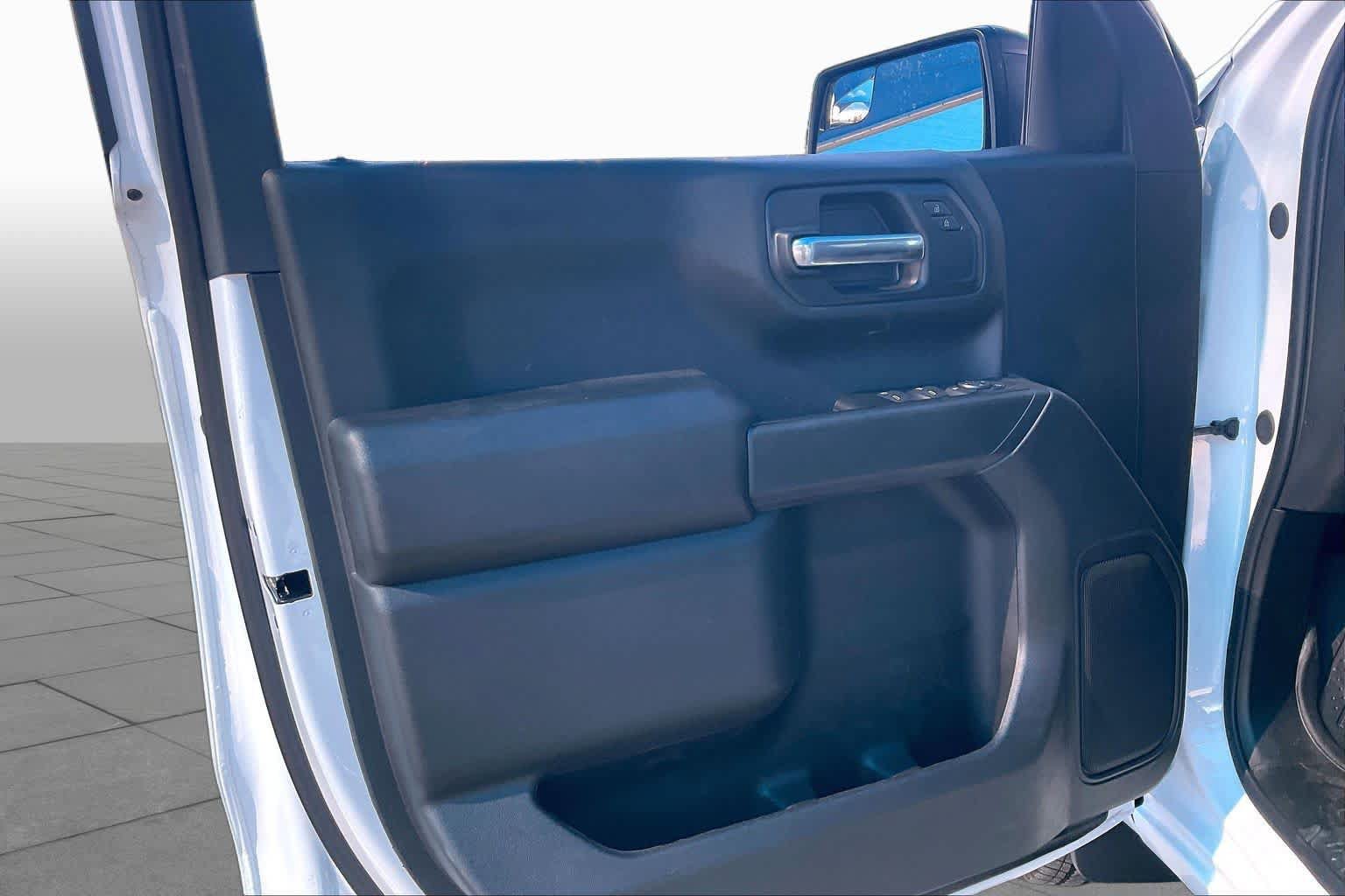 New 2026 Chevrolet Silverado 1500 Custom AWD/4WD image 10