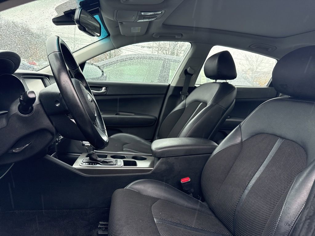 Used 2019 Kia Optima S w/ S Panoramic Sunroof Package image 17