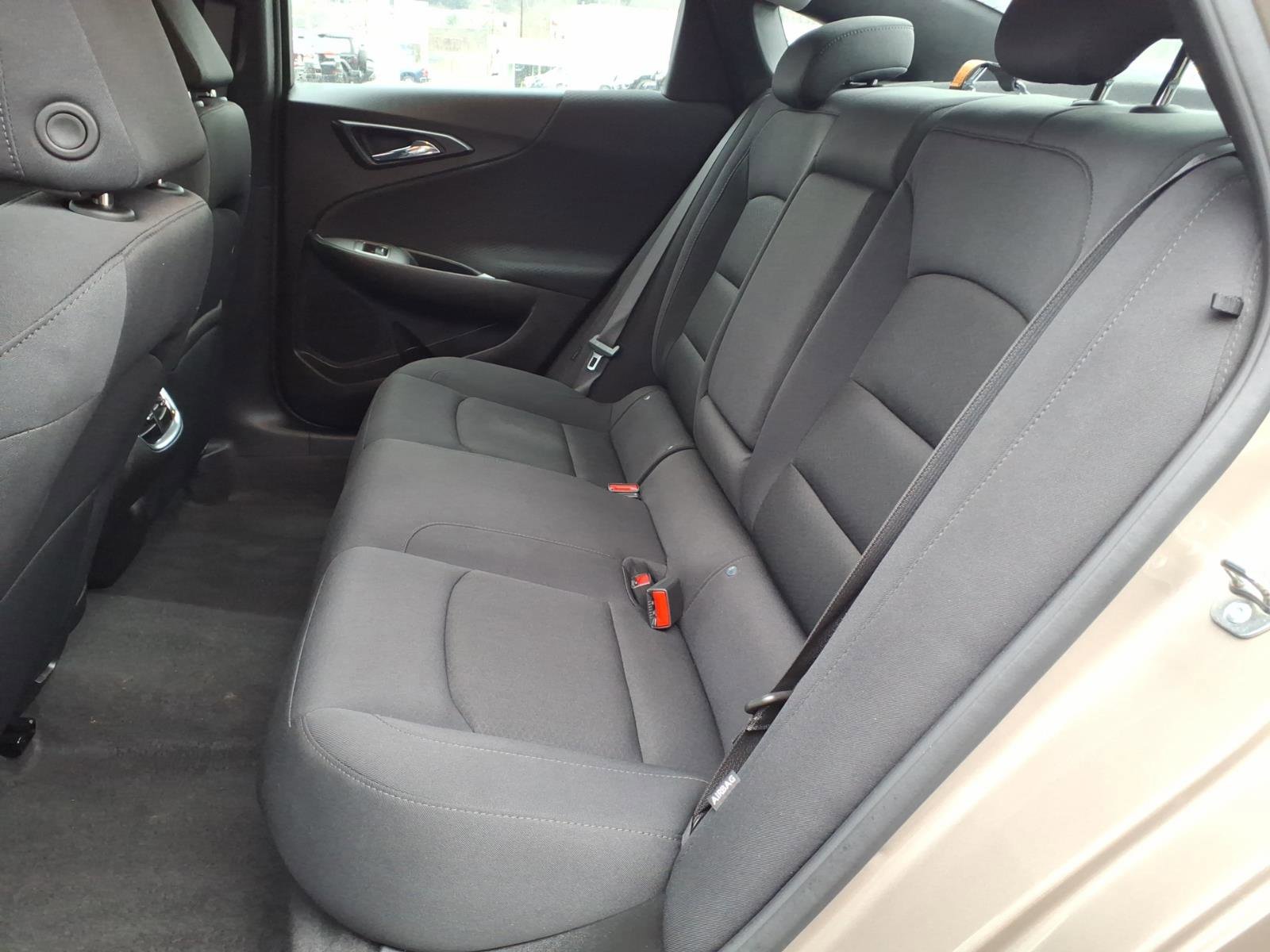 Used 2024 Chevrolet Malibu LT image 9