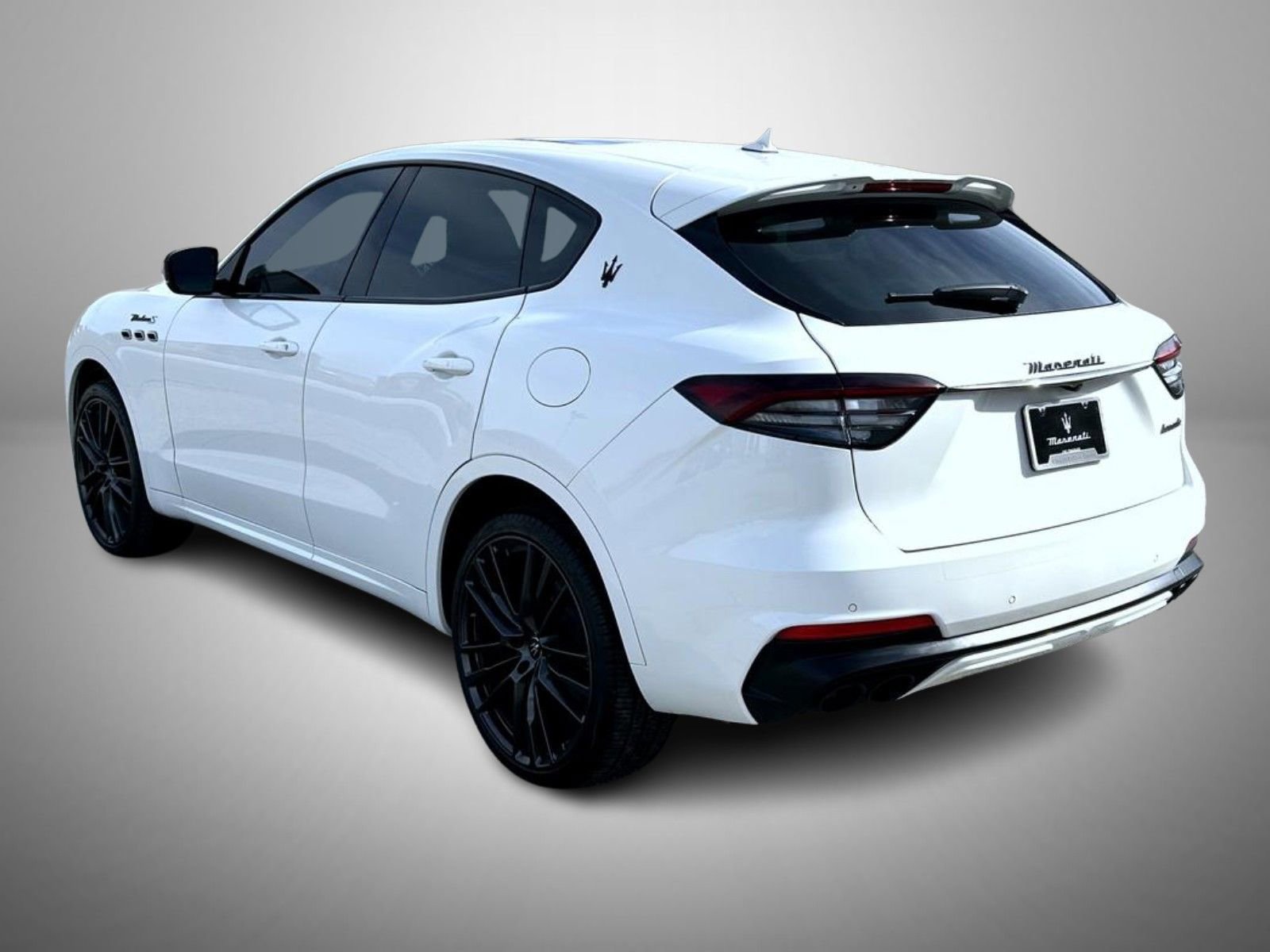 Used 2022 Maserati Levante Modena S image 7