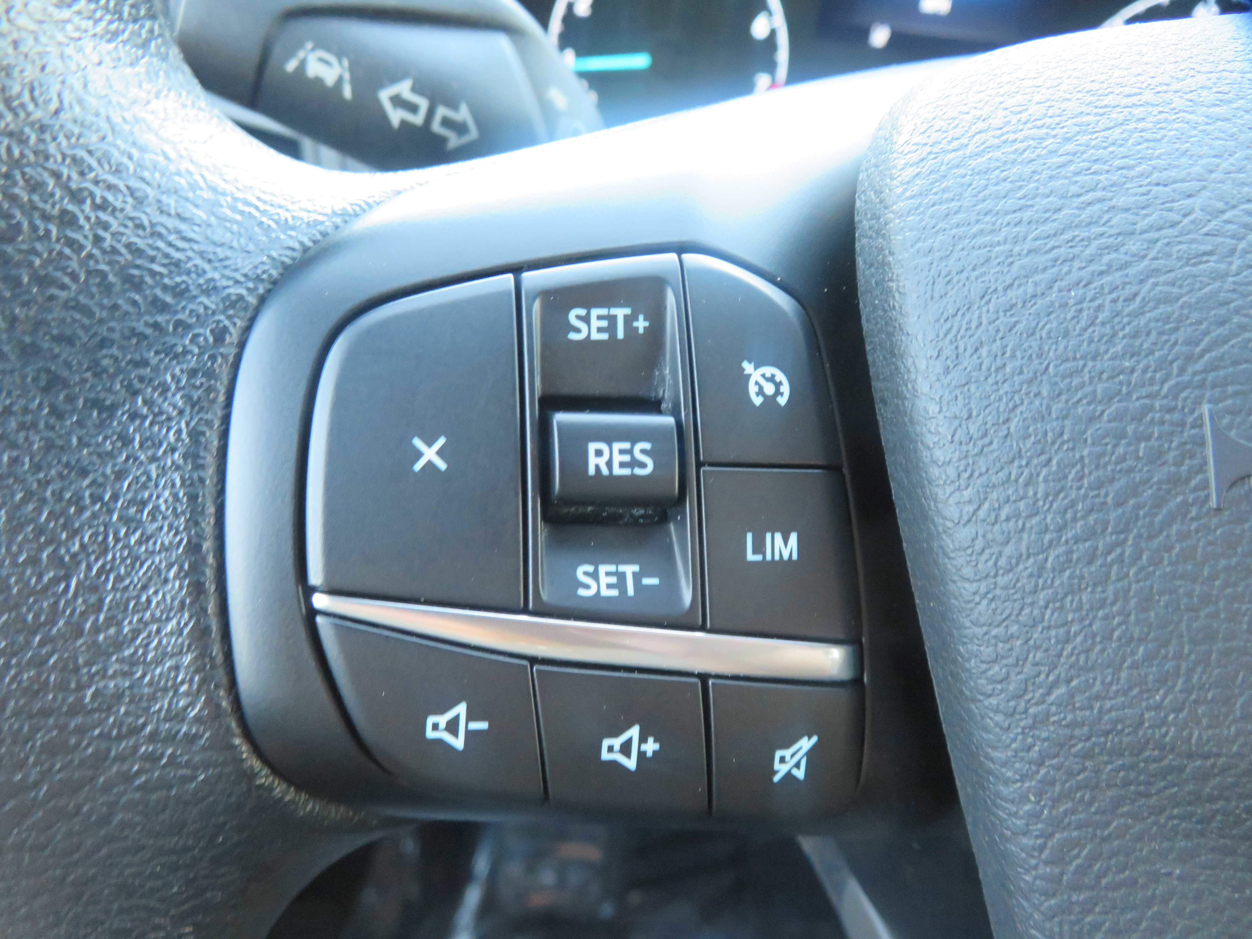 Used 2024 Ford Transit 350 XLT image 38