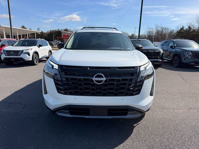 New 2026 Nissan Pathfinder Platinum w/ Cargo Package image 3