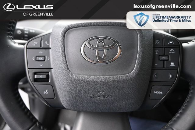 Used 2023 Toyota Prius LE FWD image 12