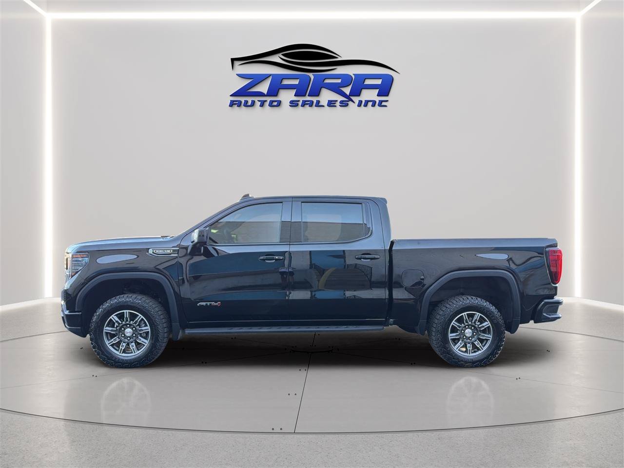 Used 2026 GMC Sierra 1500 AT4 w/ AT4 Premium Package AWD/4WD image 4