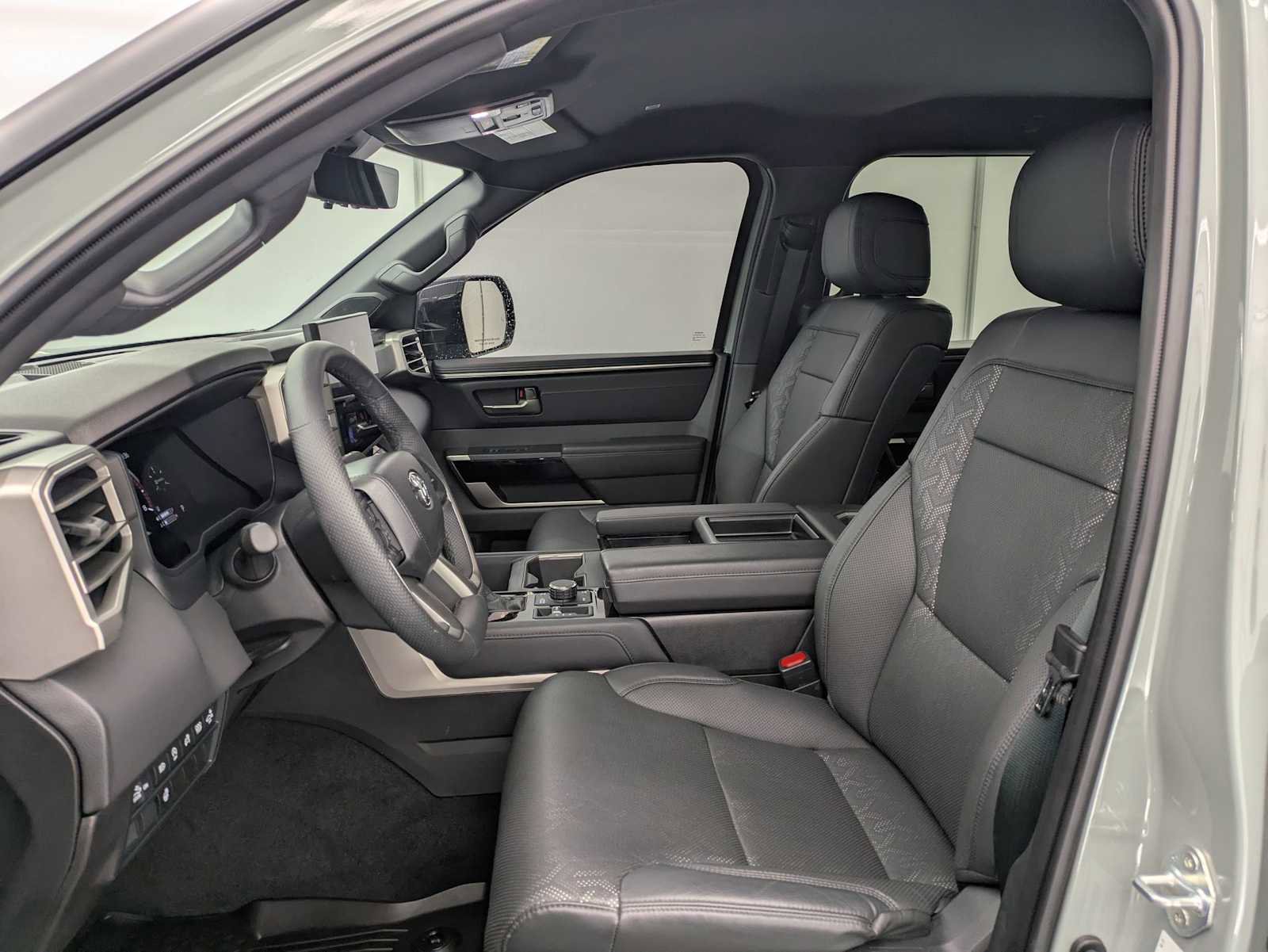 Used 2025 Toyota Tundra Limited w/ TRD Off-Road Package image 19