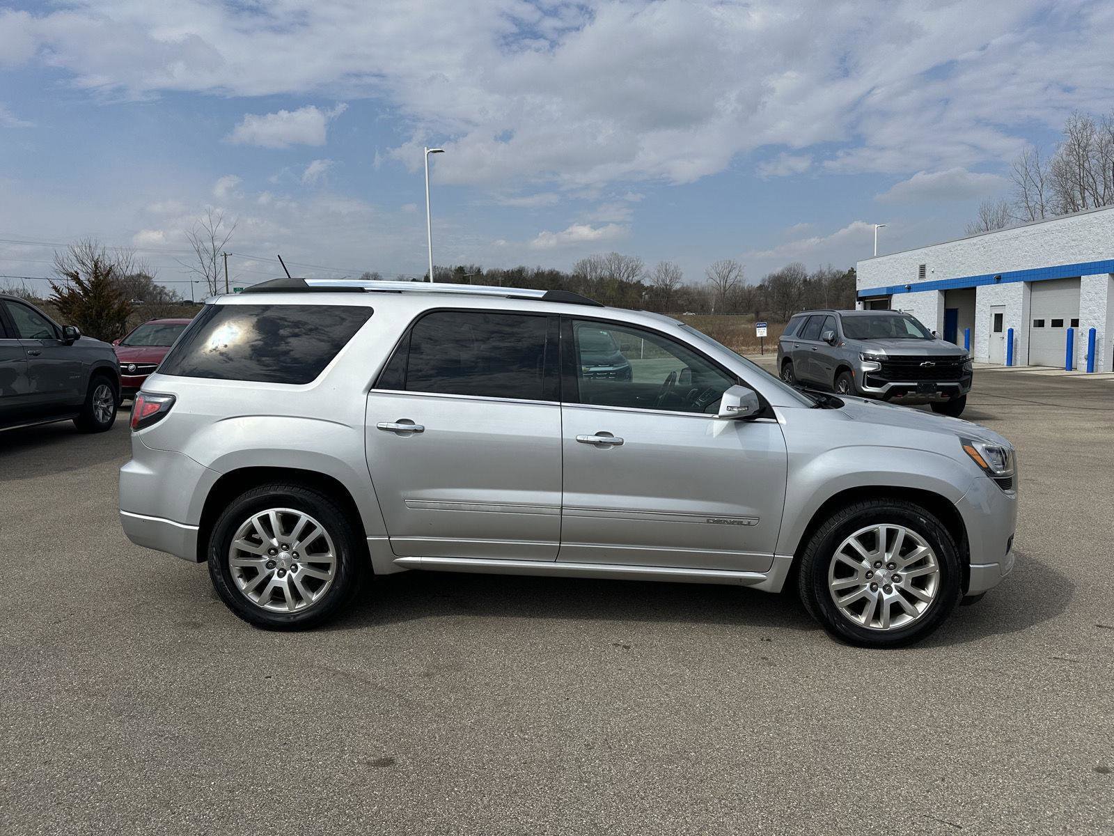 Used 2016 GMC Acadia Denali AWD/4WD image 10