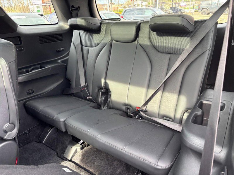 Used 2023 Hyundai Palisade Calligraphy image 10