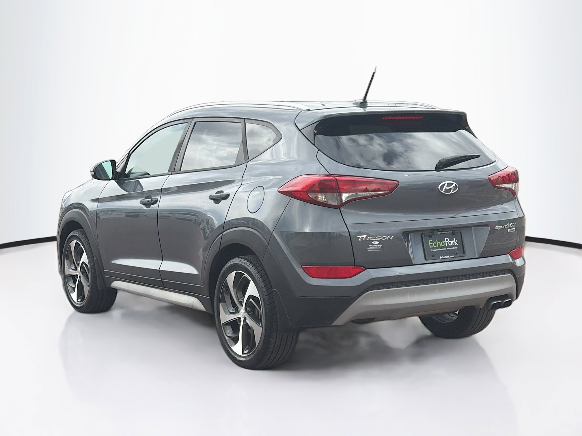 Used 2017 Hyundai Tucson Sport image 5