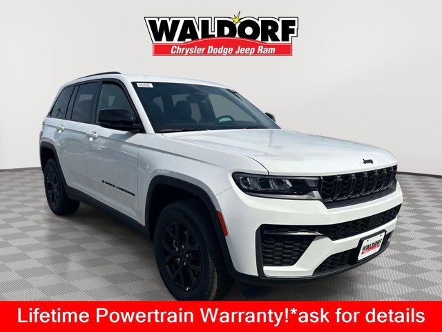 New 2026 Jeep Grand Cherokee Altitude AWD/4WD image 1
