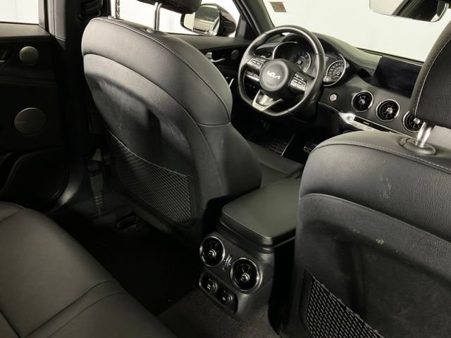 Used 2023 Kia Stinger GT-Line w/ Sun & Sound Package RWD image 17