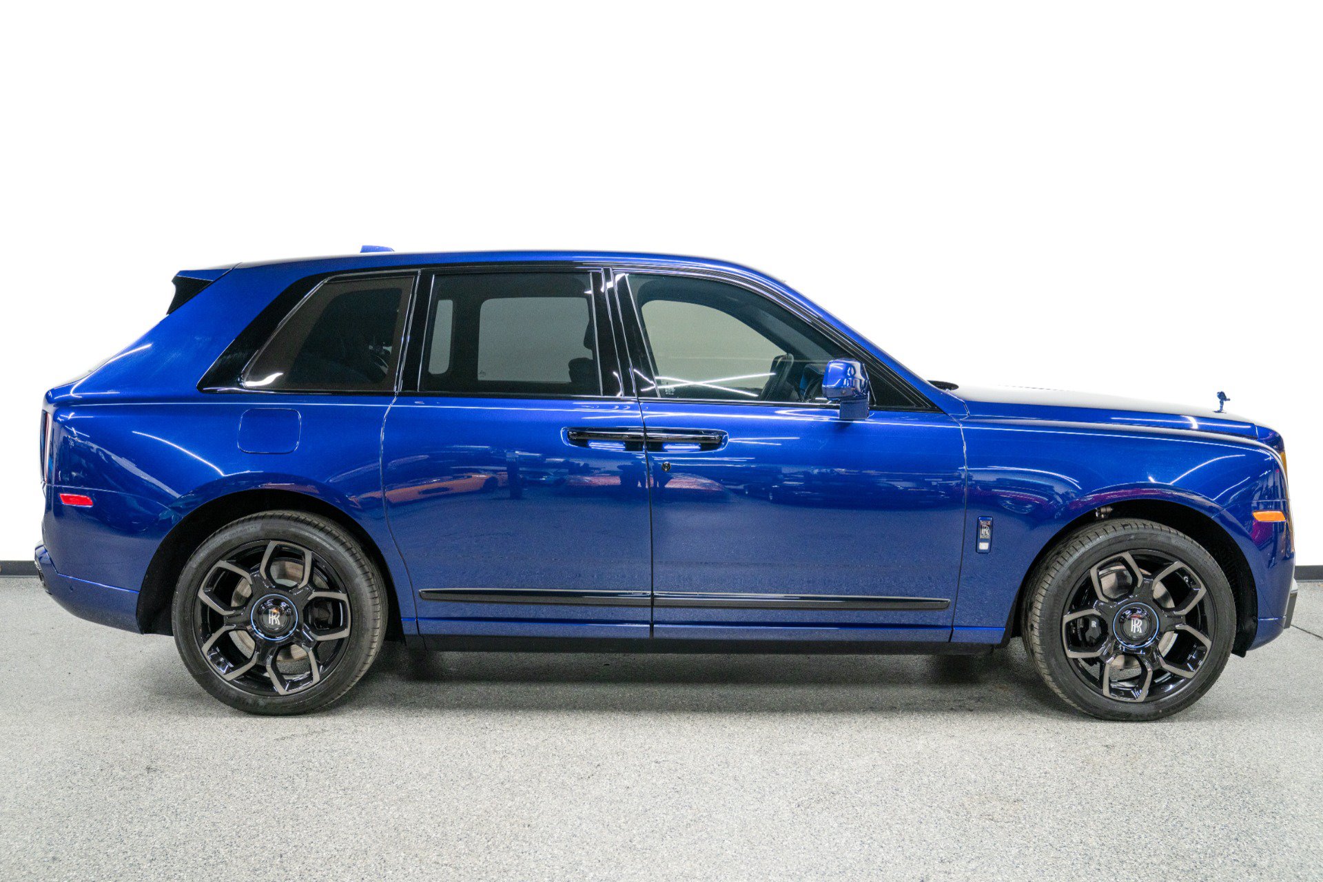 Used 2024 Rolls-Royce Cullinan Black Badge AWD/4WD image 51