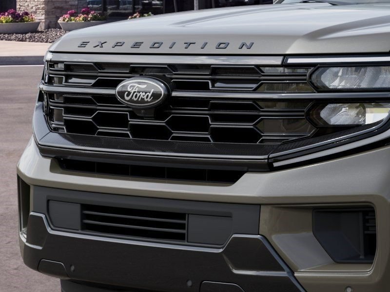 New 2027 Ford Expedition Platinum w/ Stealth Appearance Package RWD image 17