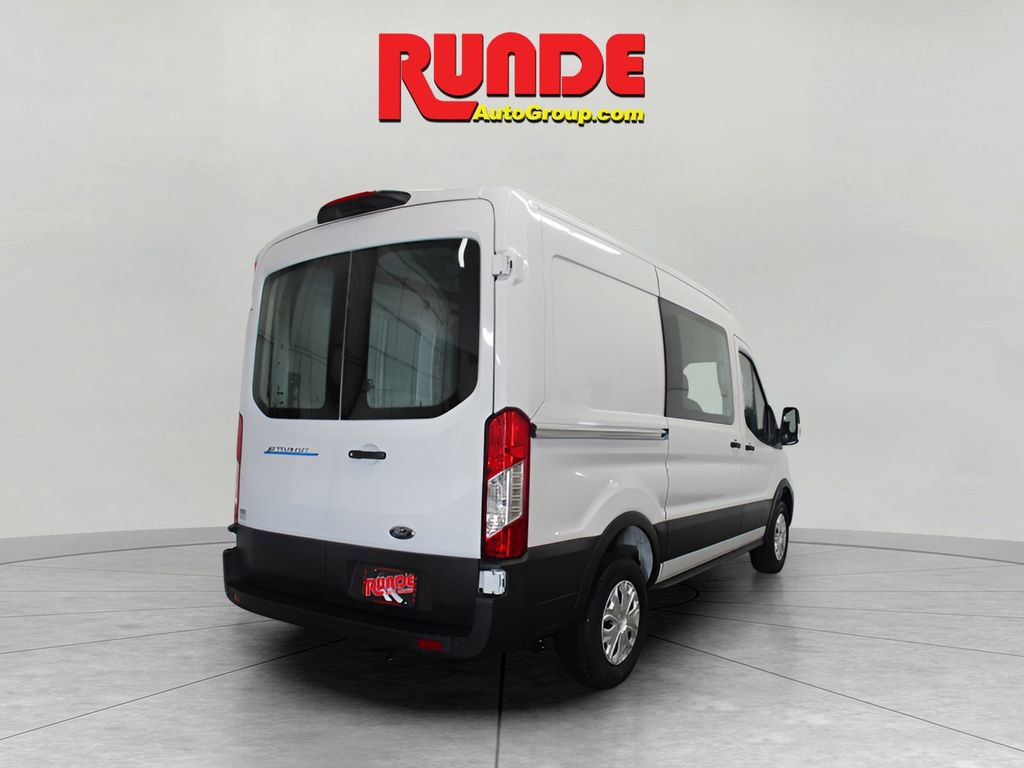 Used 2023 Ford E-Transit Medium Roof image 7