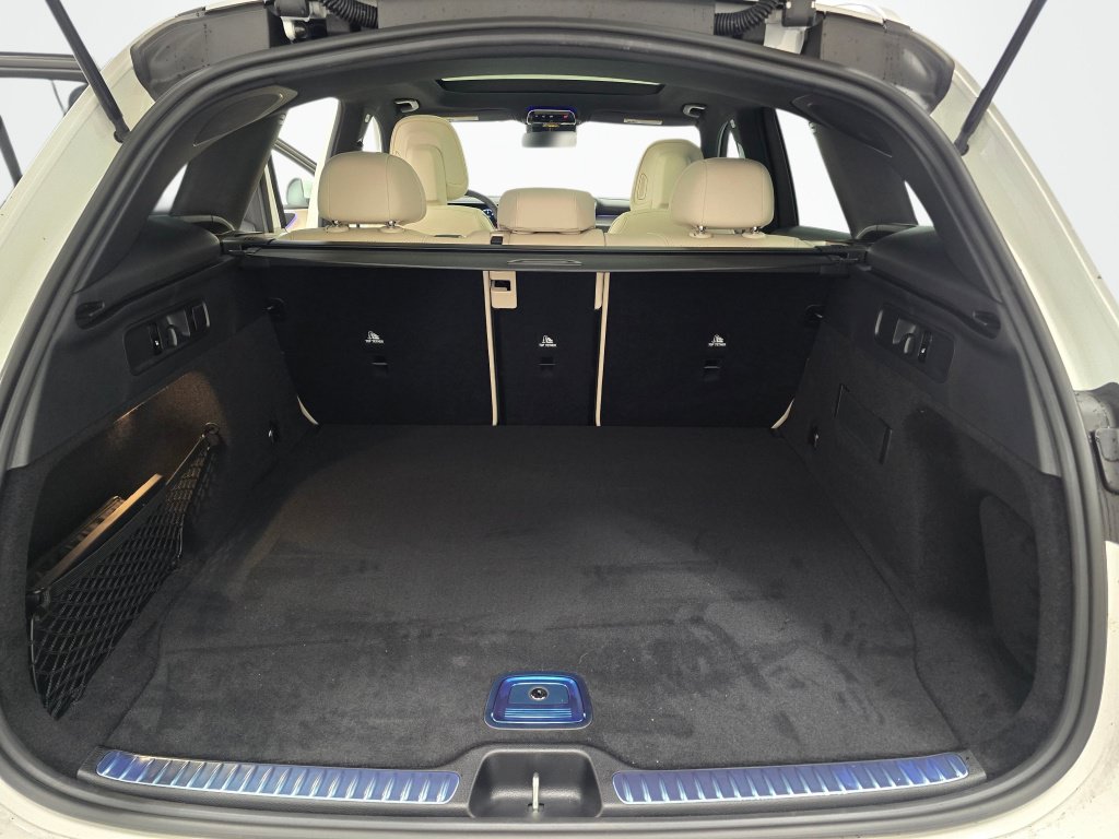New 2026 Mercedes-Benz GLC 300 4MATIC image 11