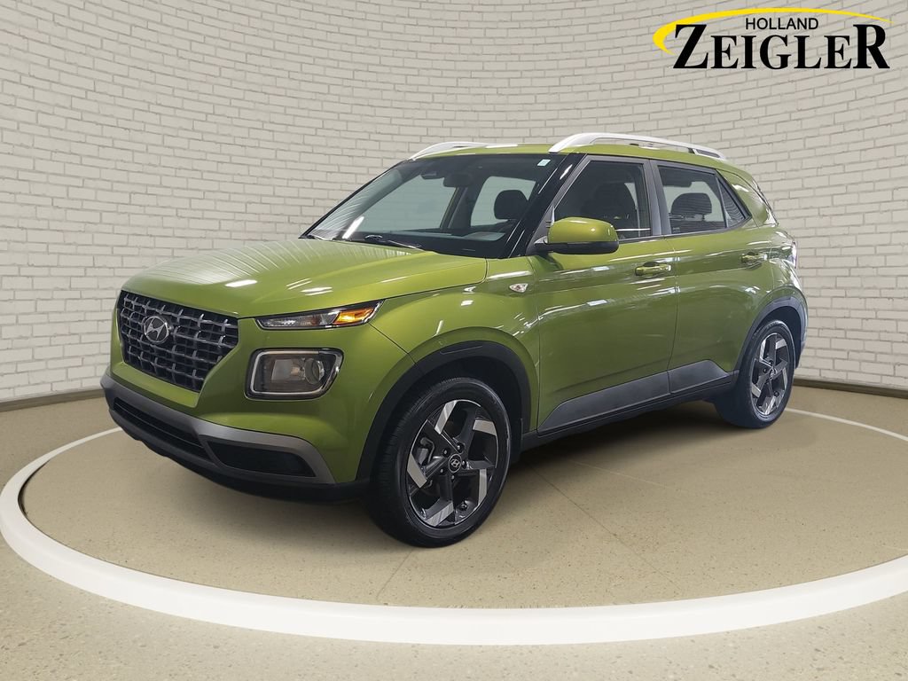 Certified 2024 Hyundai Venue SEL FWD image 1