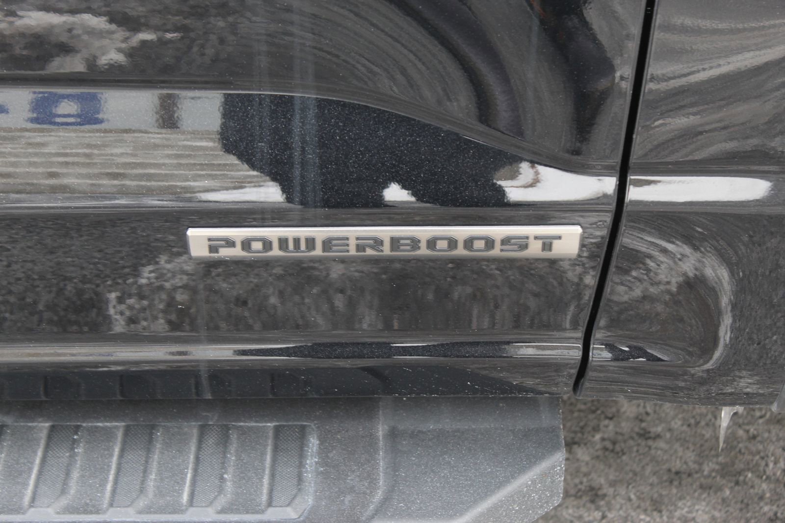 New 2025 Ford F150 Lariat w/ Equipment Group 501A Mid image 10