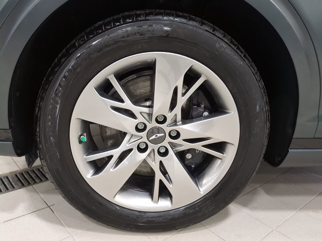 Certified 2024 Genesis GV70 3.5T Sport AWD/4WD image 20