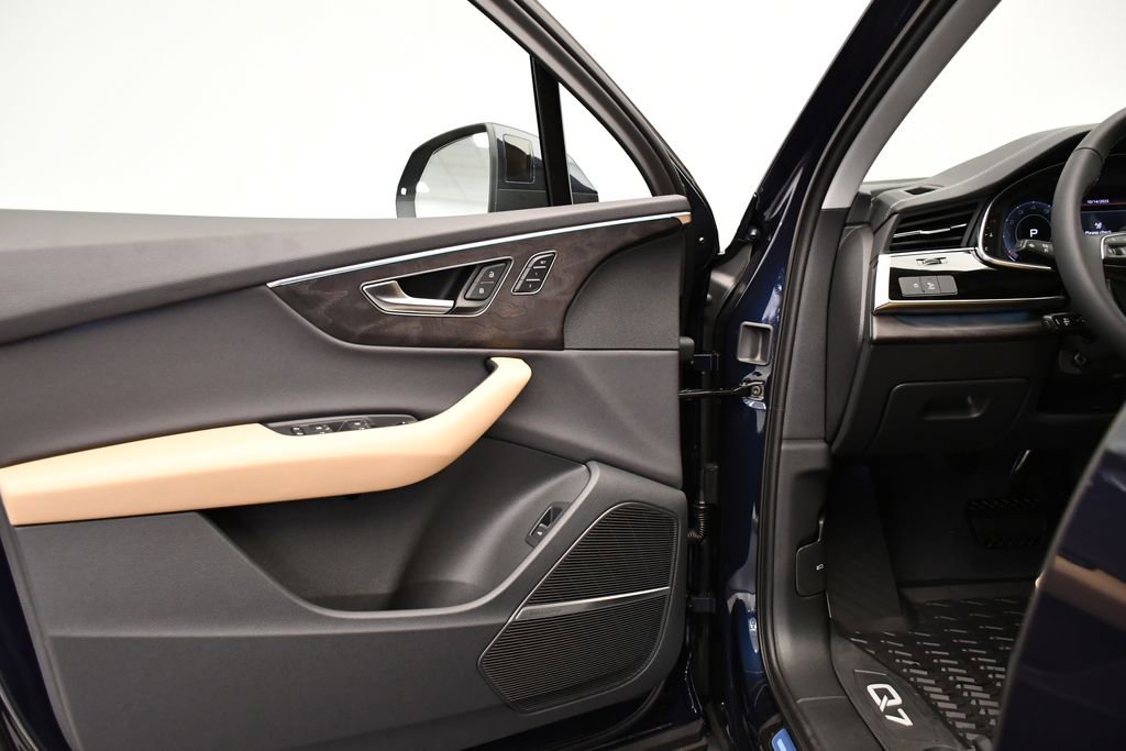 New 2026 Audi Q7 2.0T Premium image 32