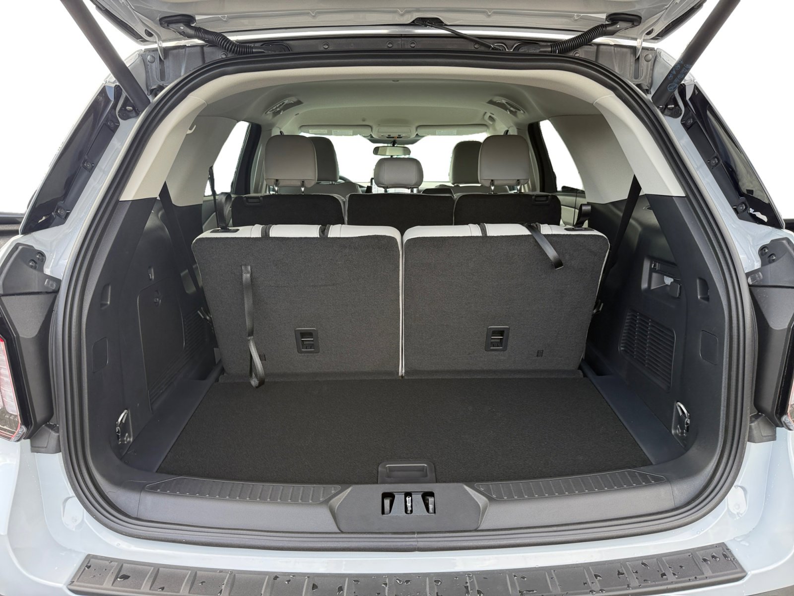 New 2026 Ford Explorer Active w/ Active Comfort Package image 17