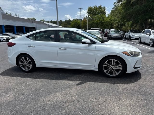 Used 2017 Hyundai Elantra Limited w/ Limited Ultimate Package 05 FWD image 4