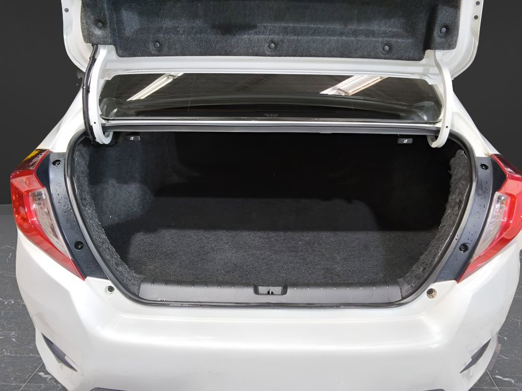 Used 2019 Honda Civic Sport image 5