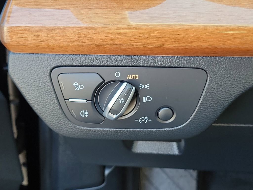 Used 2023 Audi Q5 2.0T Premium image 23