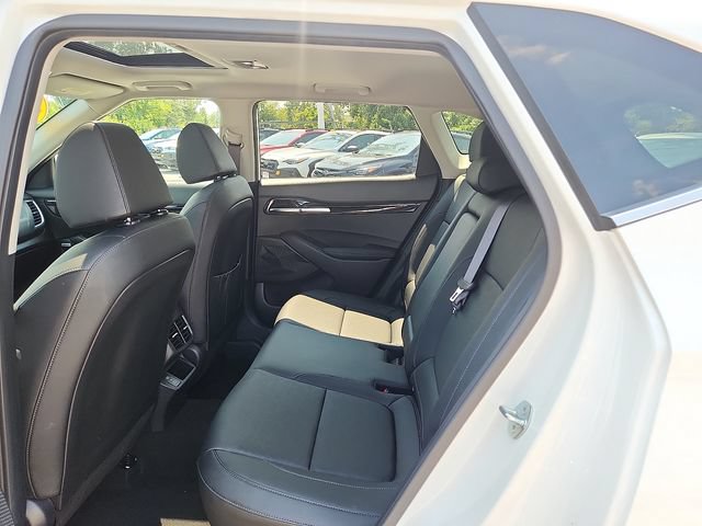Used 2024 Kia Seltos SX w/ SX Sunroof Package AWD/4WD image 10