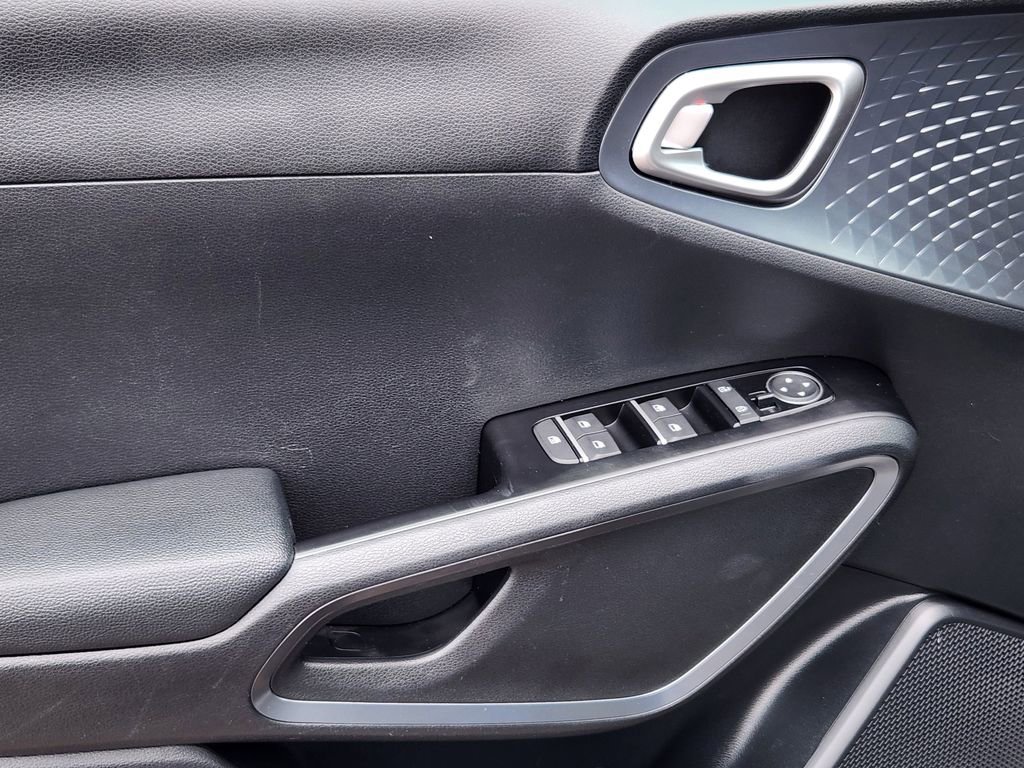 Used 2020 Kia Soul EX FWD image 10