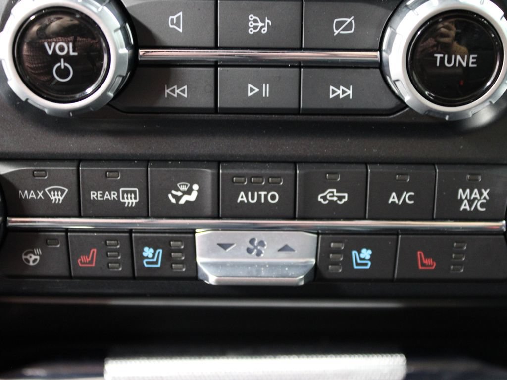 Used 2023 Ford F150 Lariat w/ Equipment Group 502A High AWD/4WD image 62