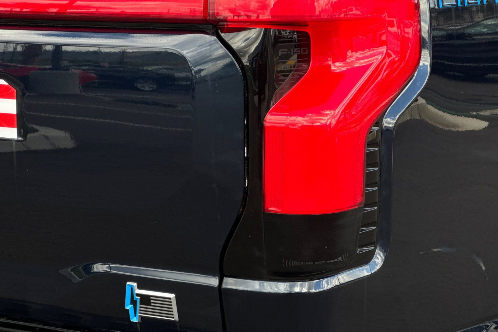 Used 2023 Ford F150 Lightning Lariat w/ Equipment Group 511A High image 36