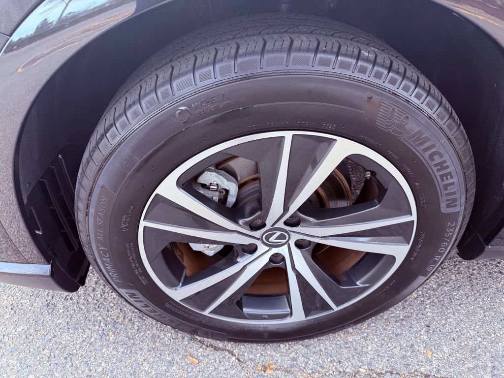 Used 2024 Lexus RX 350 Premium w/ Convenience Package image 17