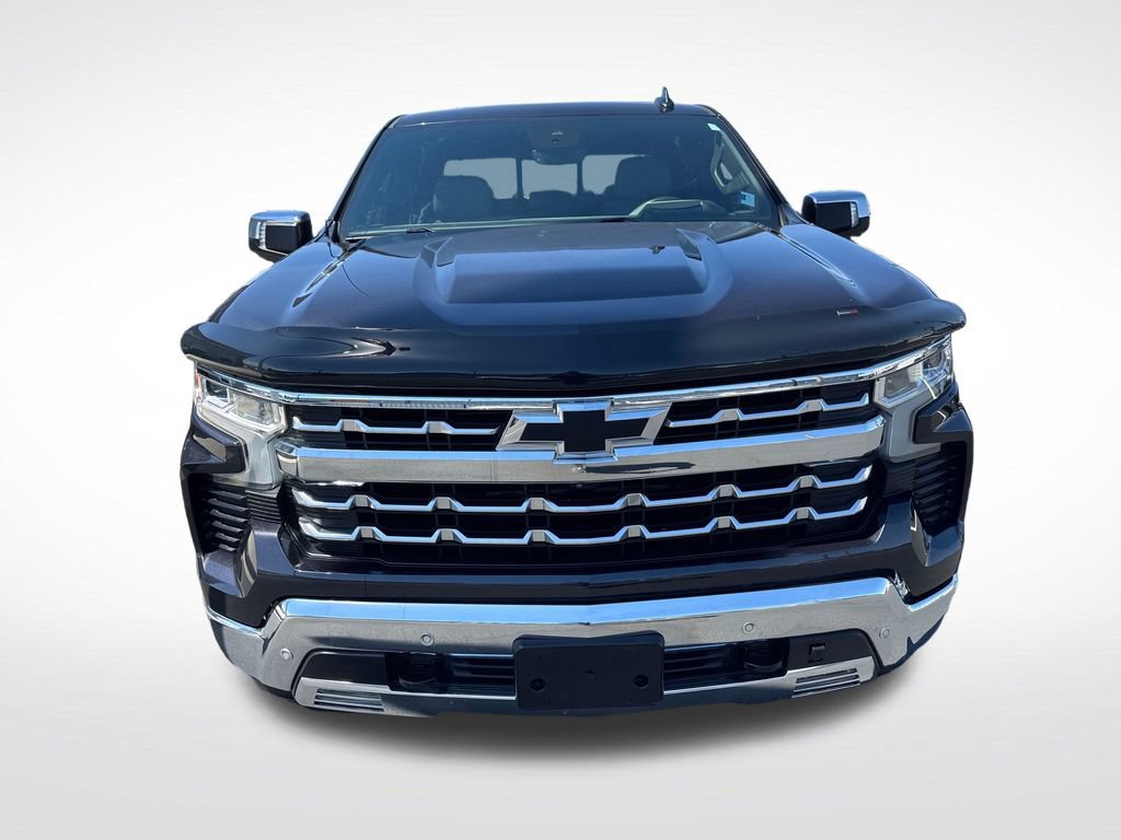 Used 2023 Chevrolet Silverado 1500 LTZ w/ LTZ Premium Package AWD/4WD image 8