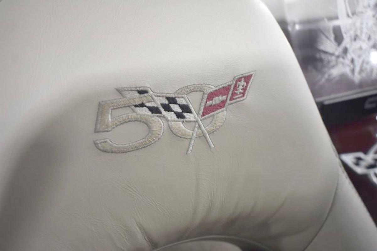 Used 2003 Chevrolet Corvette Convertible w/ Preferred Equipment Group1 image 13