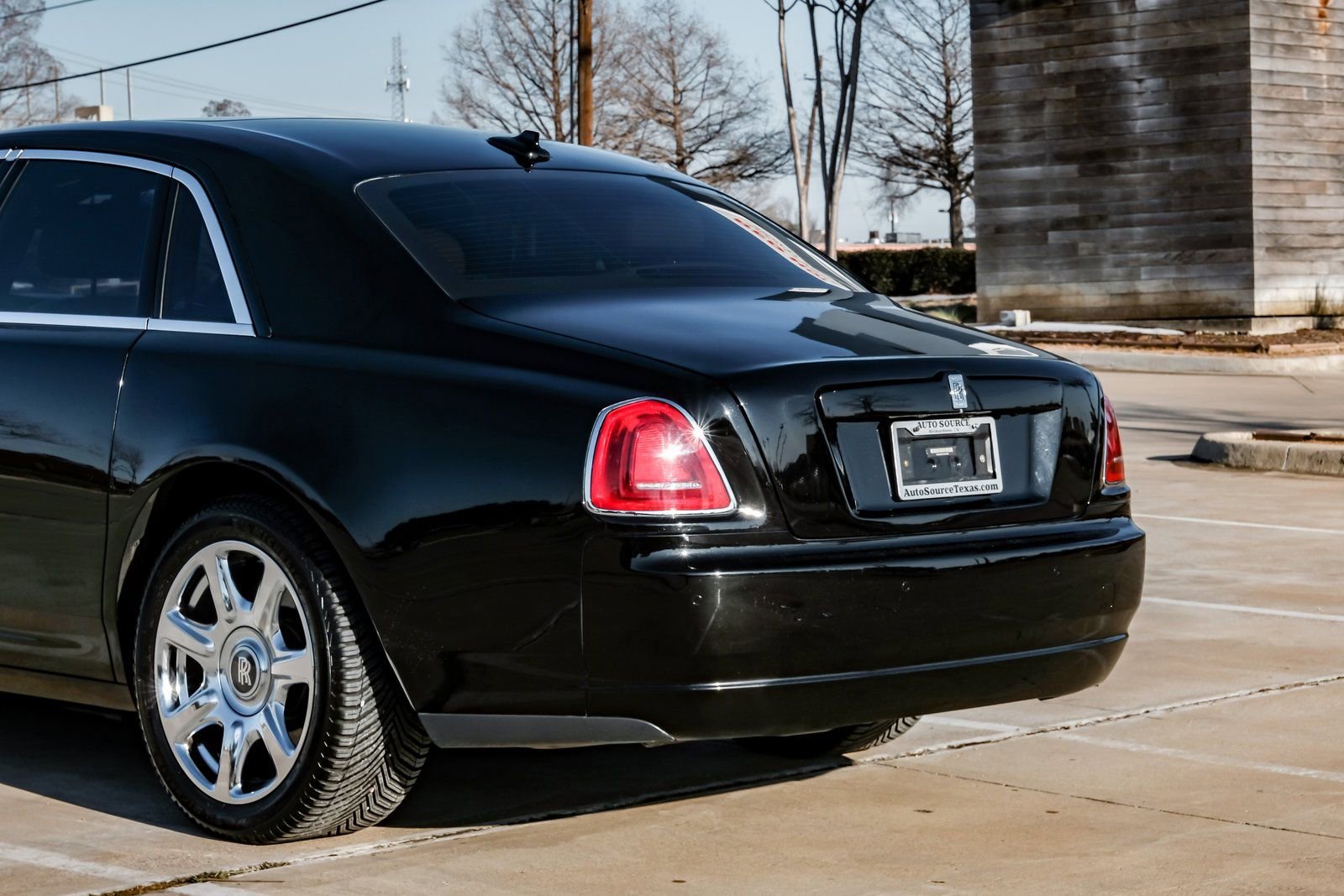 Used 2015 Rolls-Royce Ghost image 14