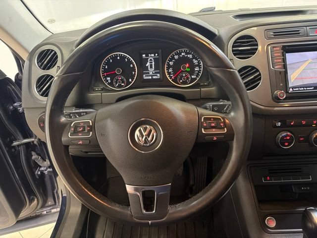 Used 2016 Volkswagen Tiguan SEL FWD image 13
