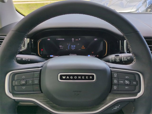 Used 2023 Jeep Wagoneer Series III w/ Preferred Equipment Group image 32