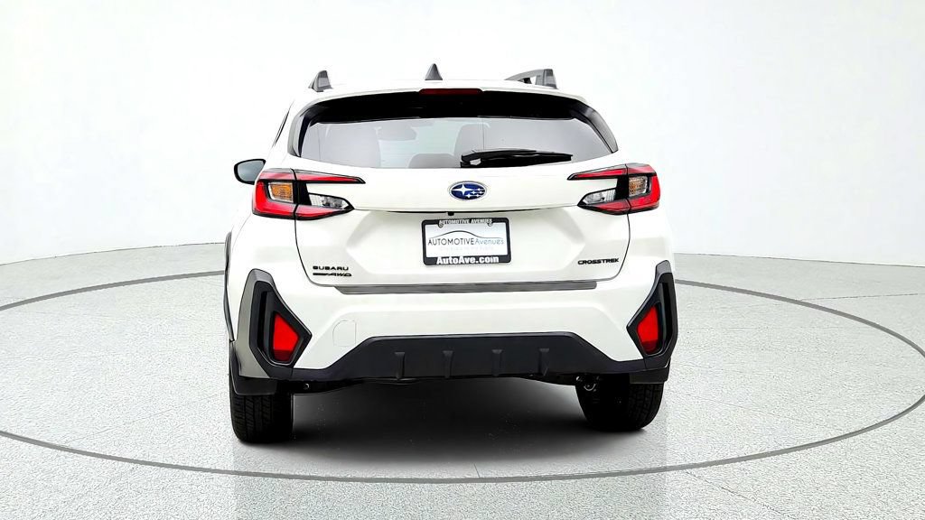 Used 2026 Subaru Crosstrek 2.5i Premium AWD/4WD image 6
